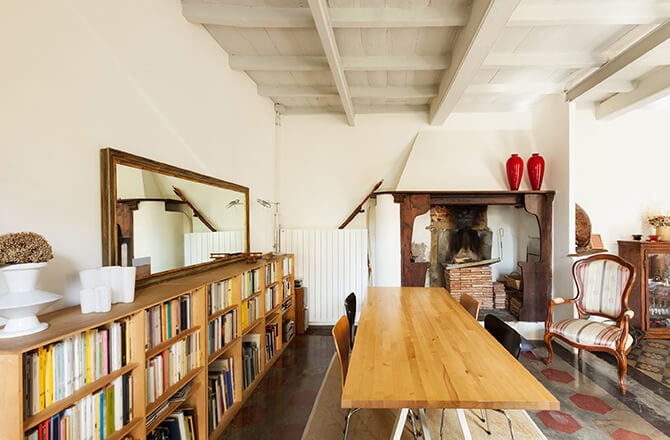 Revêtement pour plafond : peinture et poutre