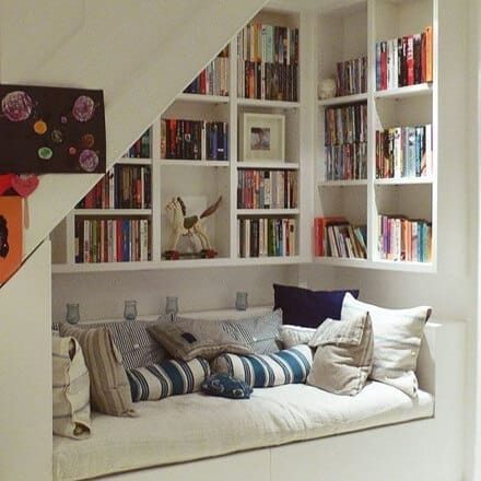 Coin lecture escalier