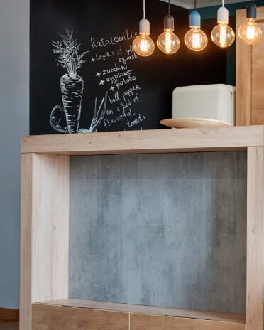 Béton décoration : façade de bar en béton