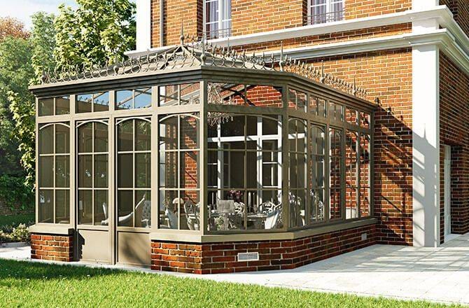 Couvrir une terrasse : la véranda victorienne