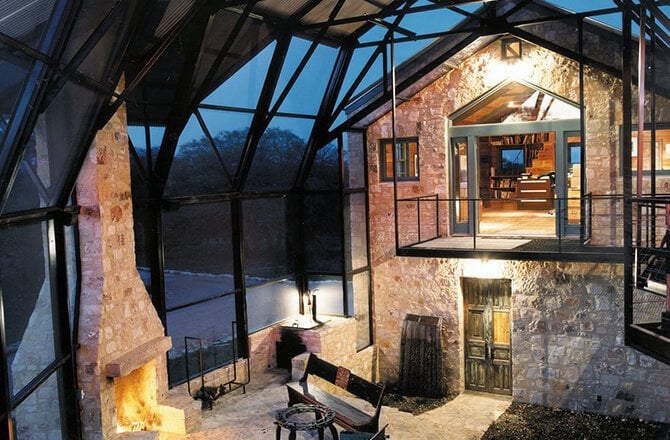 Mur pignon ouvert sur terrasse