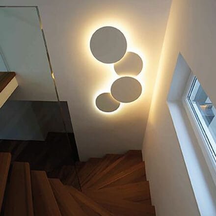 Déco cage d’escalier : appliques