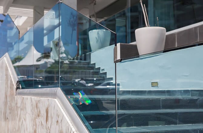 Garde-corps en verre