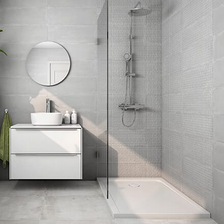 Salle de bain mosaïque grise ambiance zen