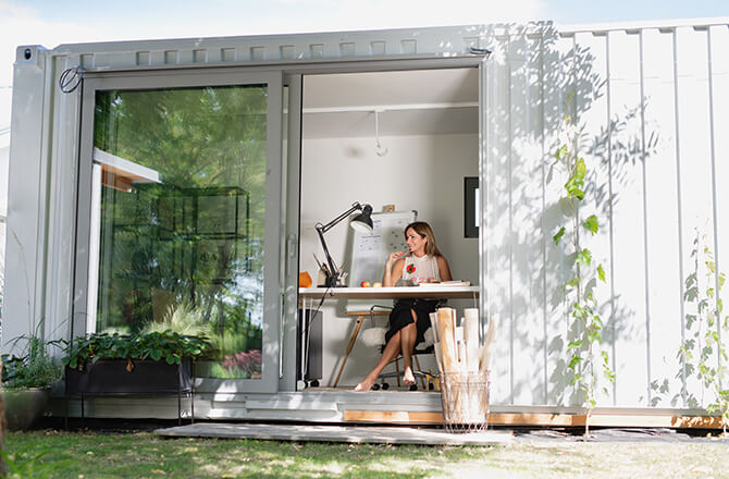 Construire un bureau de jardin dans un container
