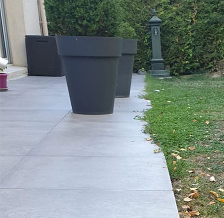 Terrasse carrelage gris