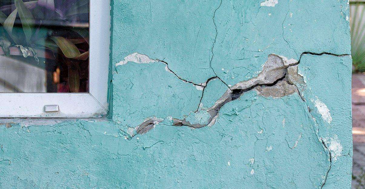 Fissures structurelles et soubassement