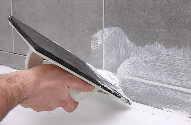 Etape 5 pose carrelage intérieur : réalisation des joints