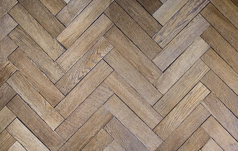 La pose à bâtons rompus