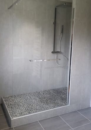 Salle de bain par  Adriano M., EGB du réseau Saint-Gobain