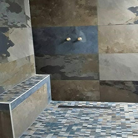 Carrelage coloré par Norbert H., carreleur agréé La Maison Saint-Gobain