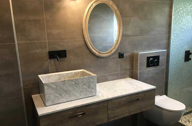 Salle de bain par Stéphane P., plombier La Maison Saint-Gobain