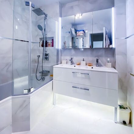 Combo douche baignoire asymértique