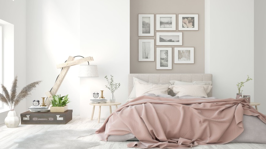 Chambre apaisante rose avec tapis de sol