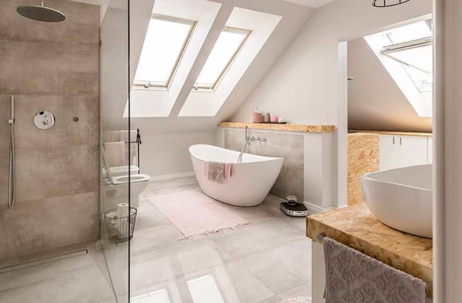 Une salle de bains contemporaine