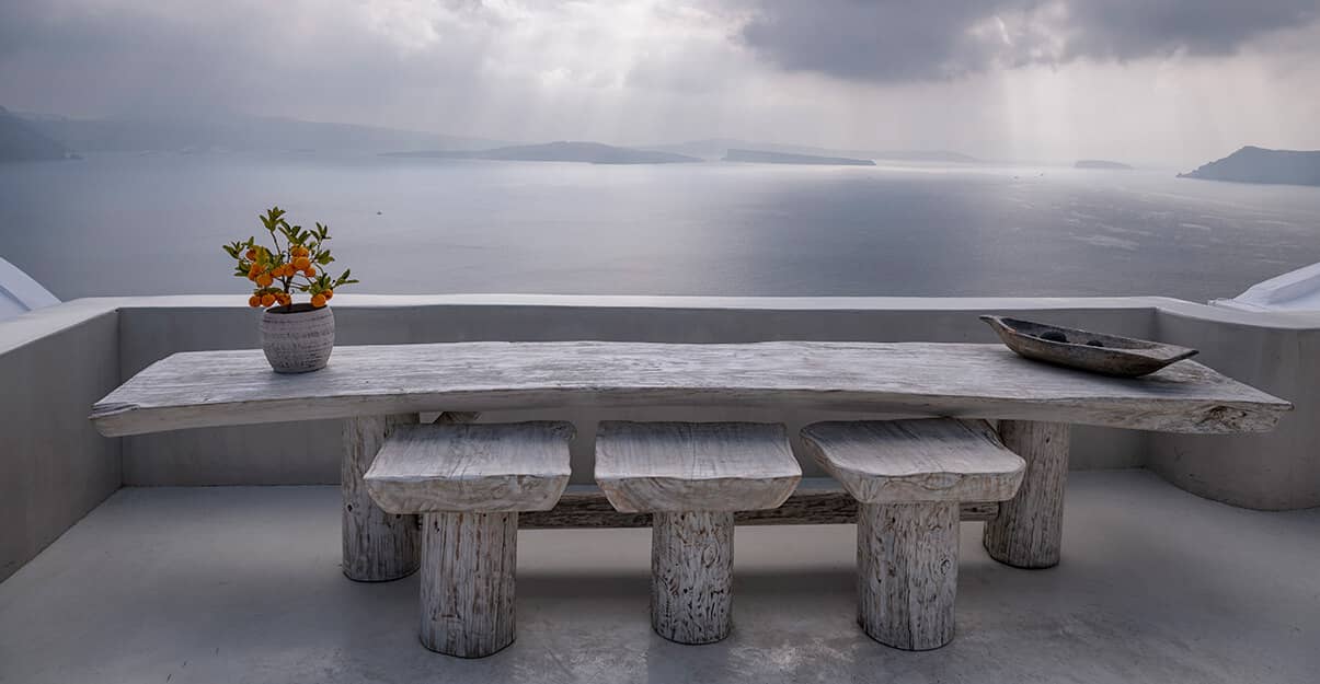Terrasse en béton ciré en bord de mer