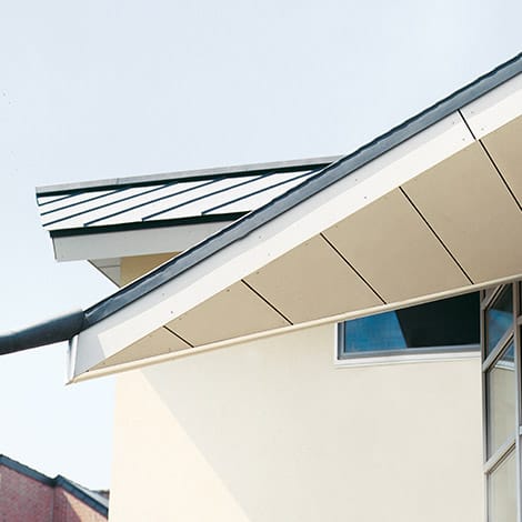 Avancée de toit en Cedral Board