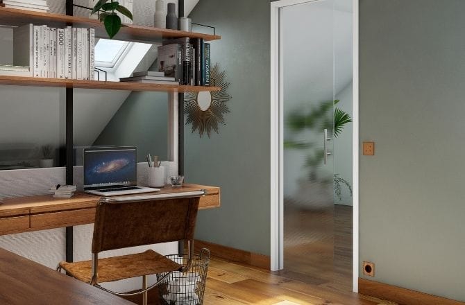 Idée 6 : Des combles aménagés en chambre et bureau home office