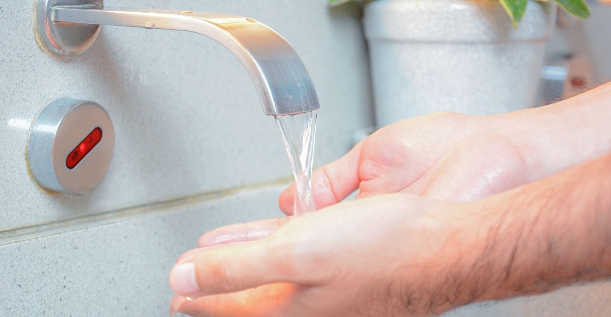 salle de bain connectée robinet capteur
