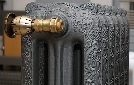 Radiateur à eau chaude en fonte