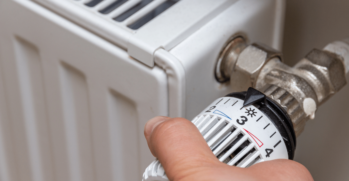 radiateur eau chaude et sa tête thermostatique