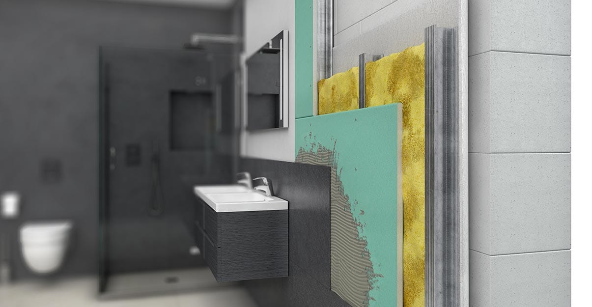 Composition d’un mur de salle de bain avec la plaque hydrofuge Placomarine®