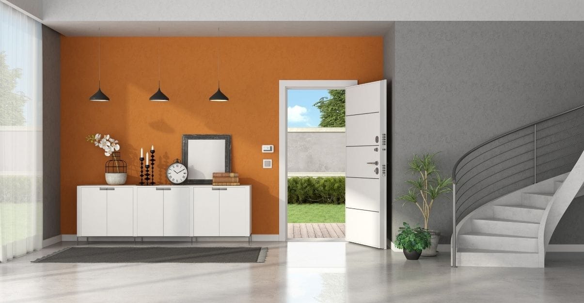 Porte d'entrée blindée blanche ouverte