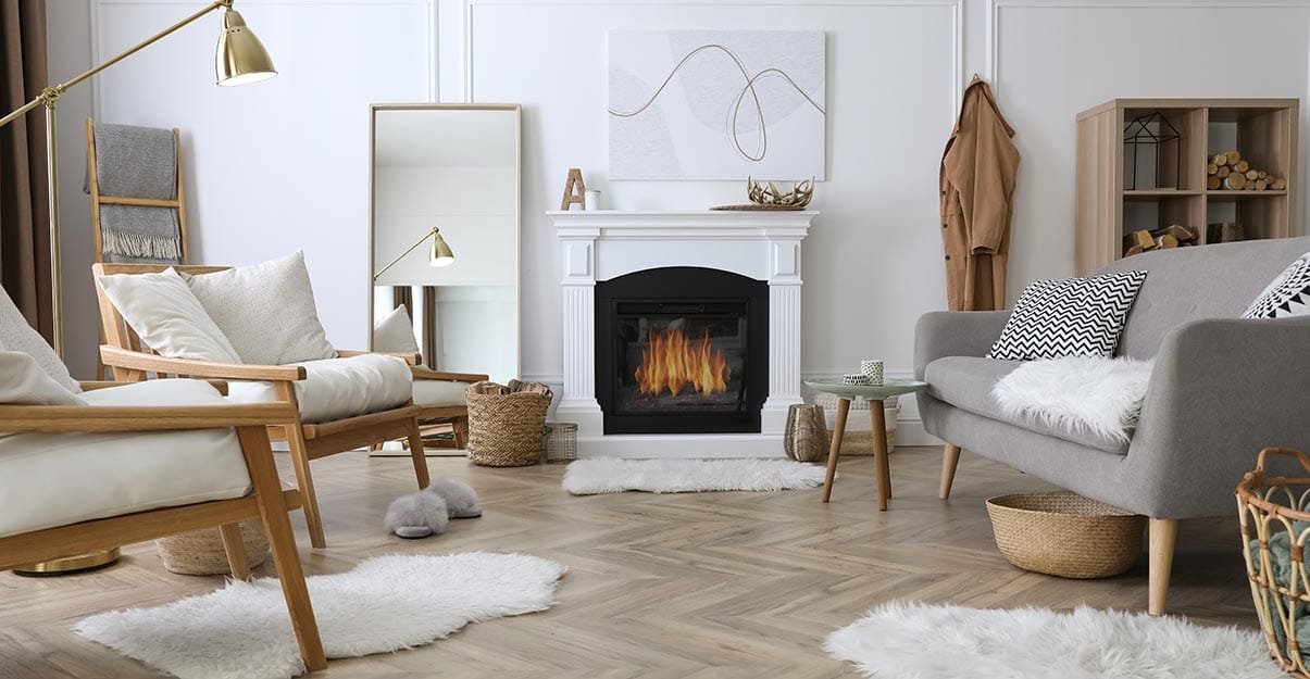 un salon au style scandinave avec cheminée