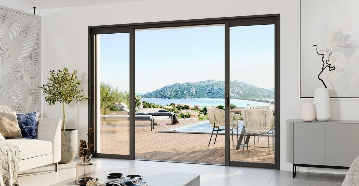 fenêtre panoramique avec vue sur un lac