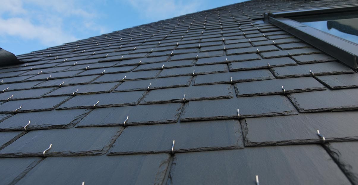 une toiture en ardoise naturelle