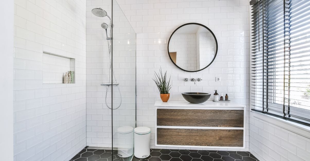 Erreur #1 : Ignorer la dimension de votre salle de bain