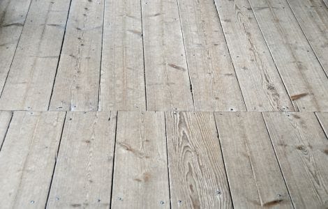Pose d’un parquet en pose clouée