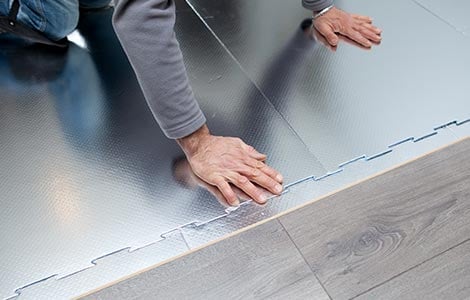 Isolation parquet : comment choisir sa sous-couche ?