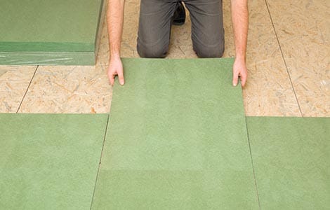 Isolation parquet : comment choisir sa sous-couche ?
