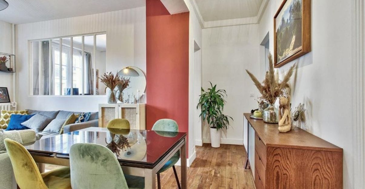 Séparation entre l’entrée et le salon : le choix d’une verrière 