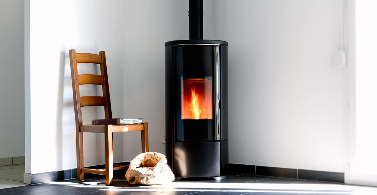 Poêle à granulés ou pompe à chaleur : que choisir ?