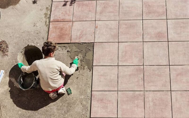 Terrasse : pose de carrelage