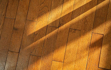 Parquet à l’anglaise motif coupe de pierre