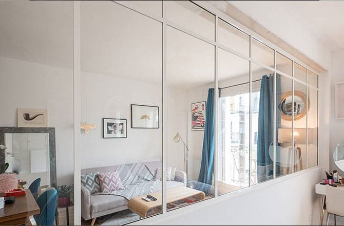 Verrière de séparation dans un appartement