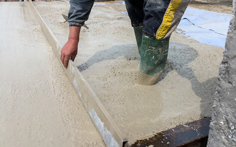 Trouvez un artisan qualifié pour vos travaux de dallage béton