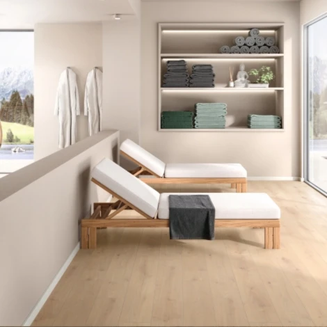 Sol stratifié Aqua EGGER pour la salle de bains