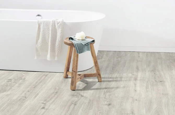 Sol stratifié NatureSense Aqua EGGER