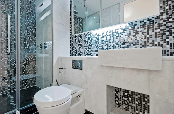 Salle de bain blanche et noire : top 10 des inspirations La Maison Saint-Gobain