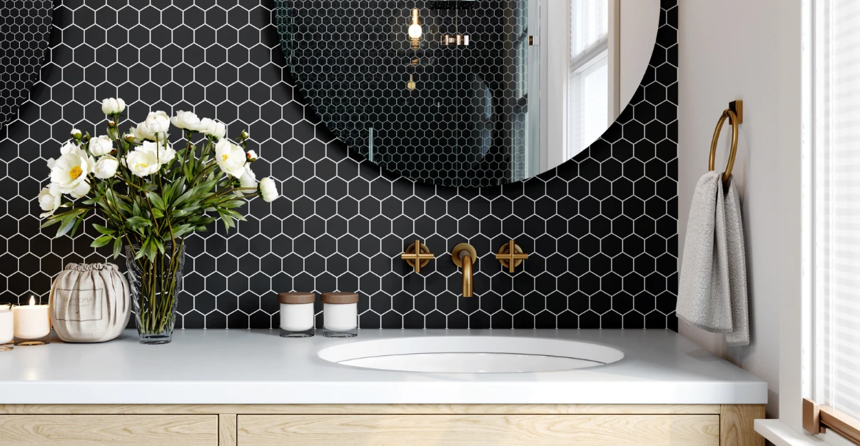 Salle de bain blanche et noire : top 10 des inspirations La Maison Saint-Gobain