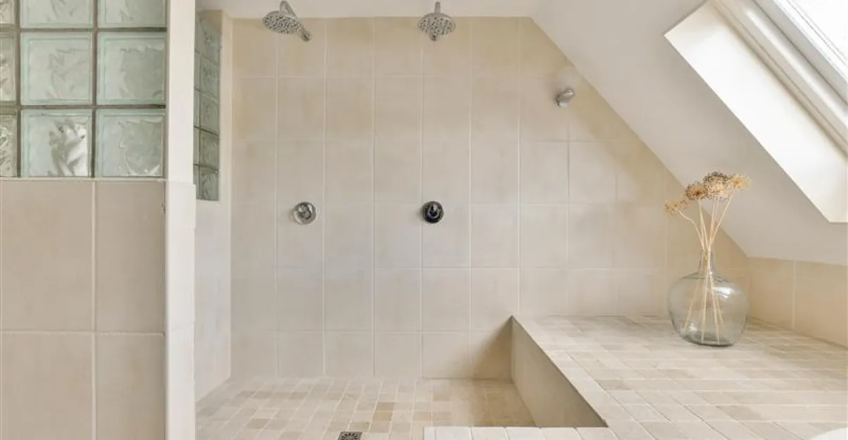 Une douche plus lumineuse