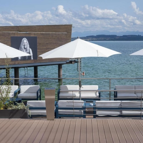 Lame de terrasse en bois composite Élégance, finition rainurée 