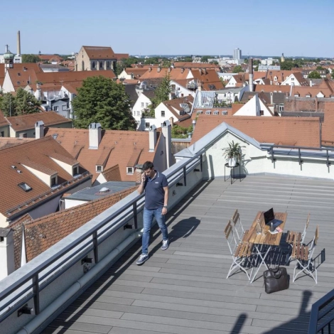 Lame de terrasse en bois composite Élégance, finition rainurée 