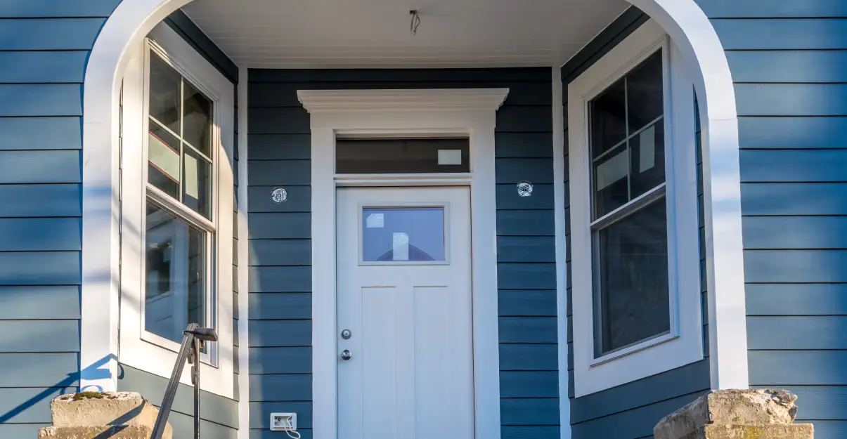 Porte d'entrée en PVC