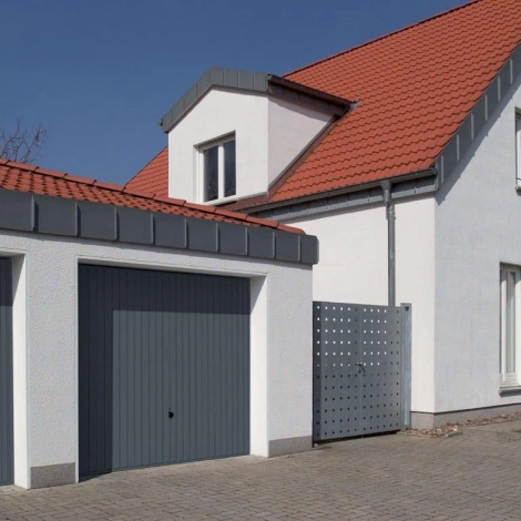Porte de garage basculante débordante Modèle 124