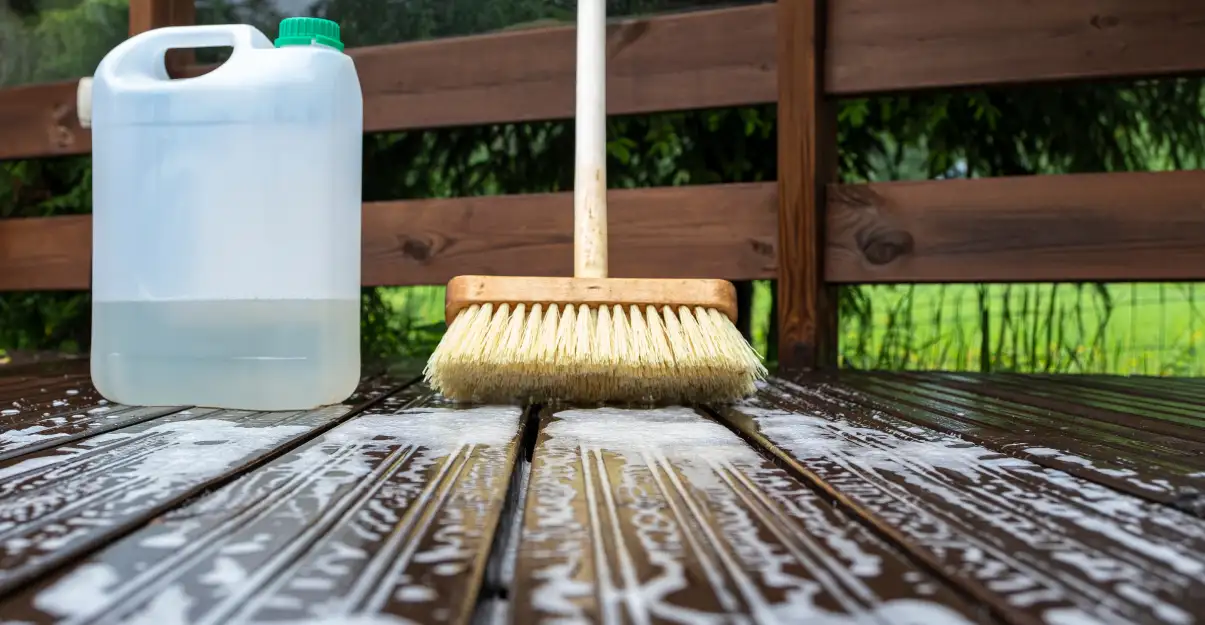 Entretenir sa terrasse en bois